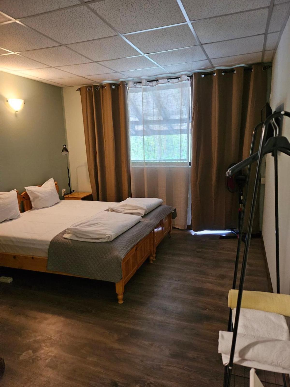 Orehite-Family Hotel ,Food & Pool Bozhichen Zewnętrze zdjęcie