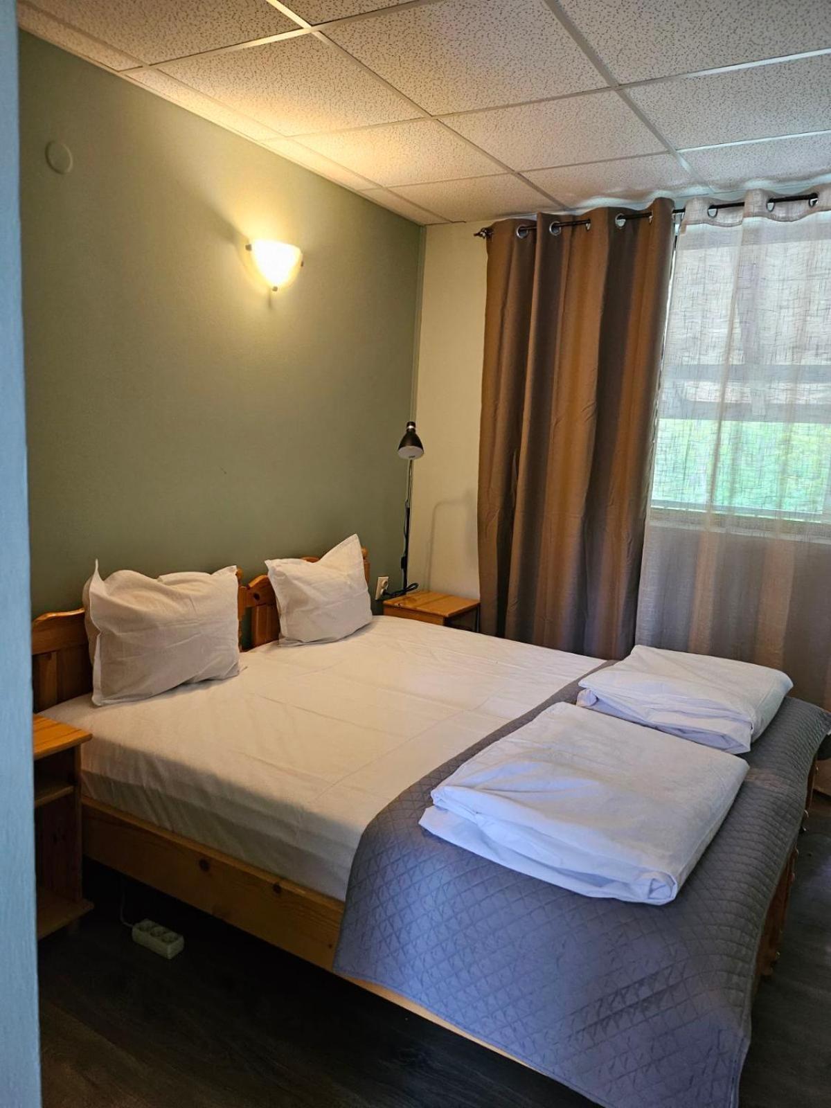 Orehite-Family Hotel ,Food & Pool Bozhichen Zewnętrze zdjęcie