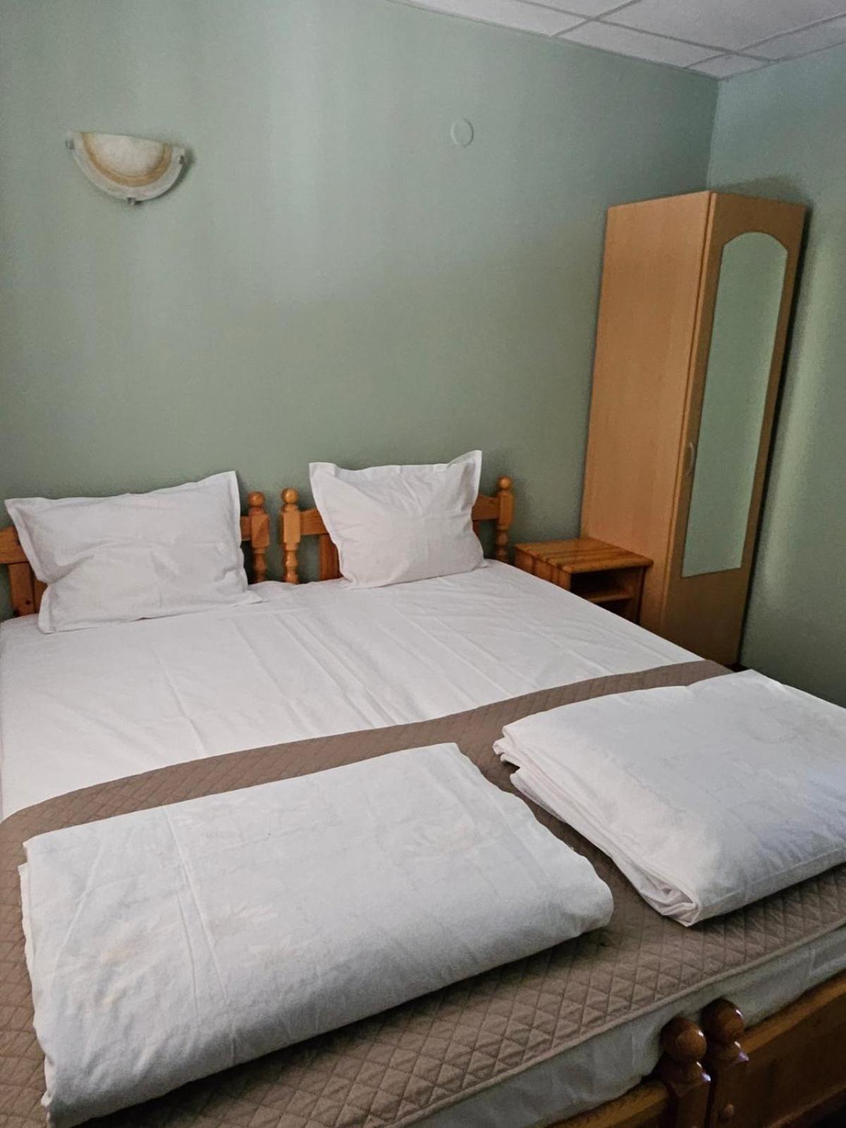 Orehite-Family Hotel ,Food & Pool Bozhichen Zewnętrze zdjęcie