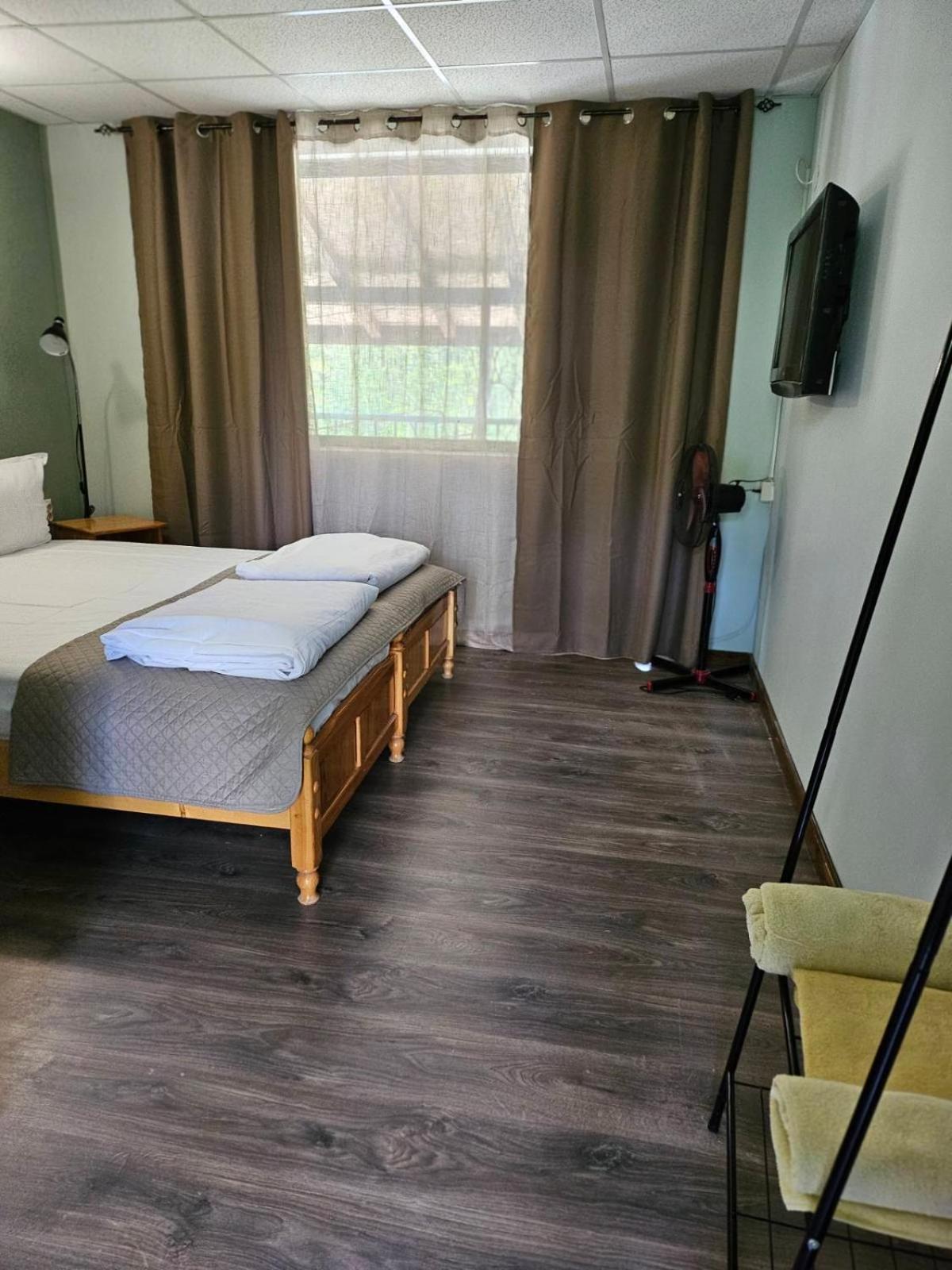 Orehite-Family Hotel ,Food & Pool Bozhichen Zewnętrze zdjęcie