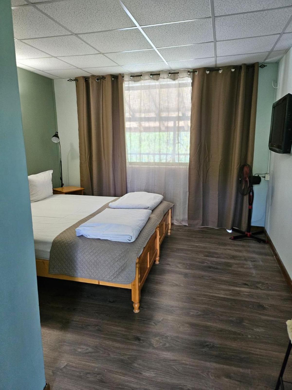 Orehite-Family Hotel ,Food & Pool Bozhichen Zewnętrze zdjęcie